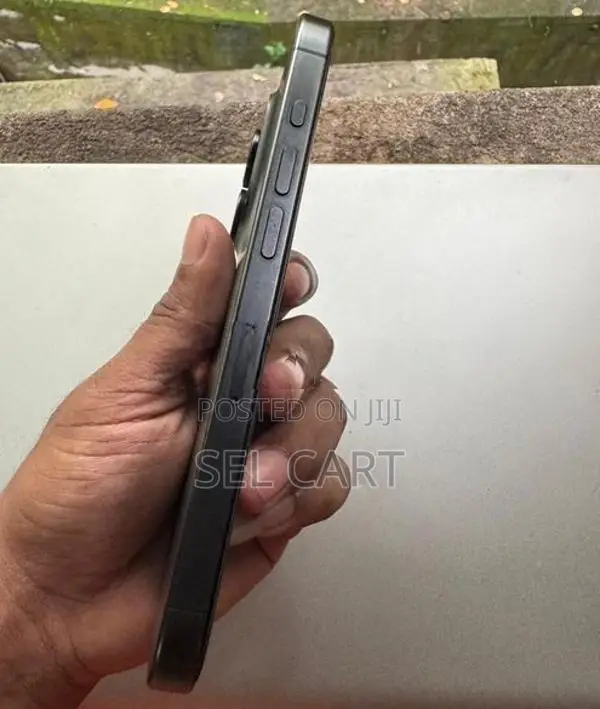 Apple iPhone 15 Pro (Used)