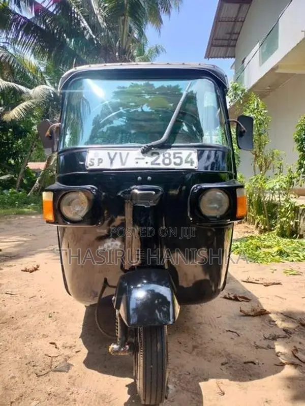 Bajaj RE Three Wheeler 2011