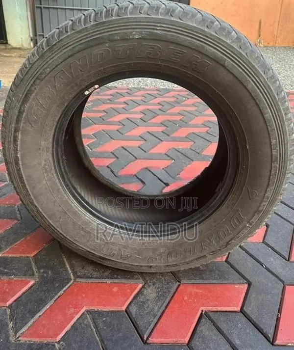265/65R/17 Used Tyre Set
