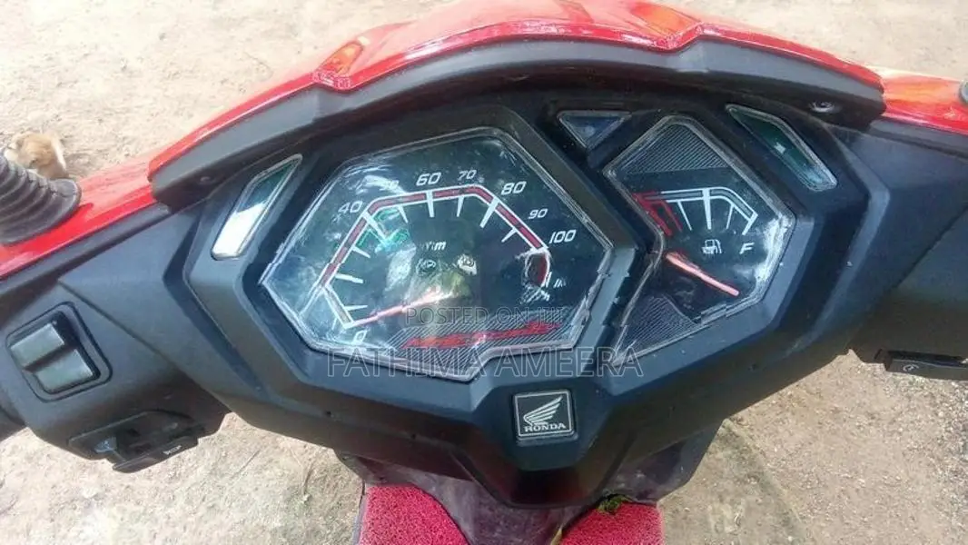 Honda Dio 1977