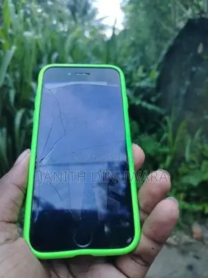 Apple iPhone 7 (Used)