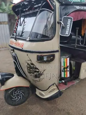 Bajaj RE 1998