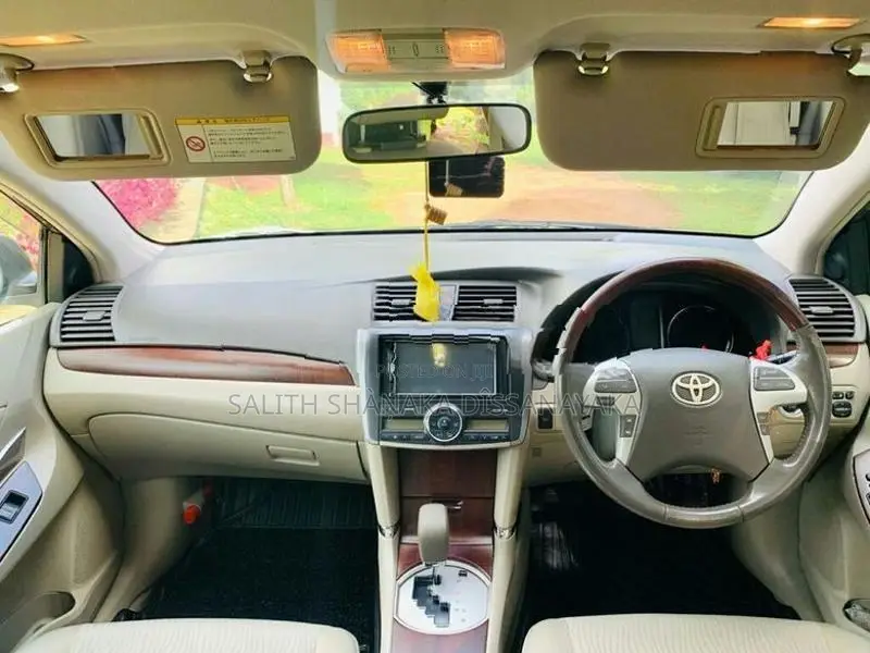 Toyota Premio 2011