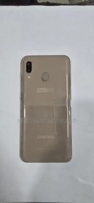 Samsung Wide 3 (Used)
