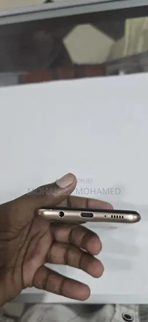 Samsung Wide 3 (Used)