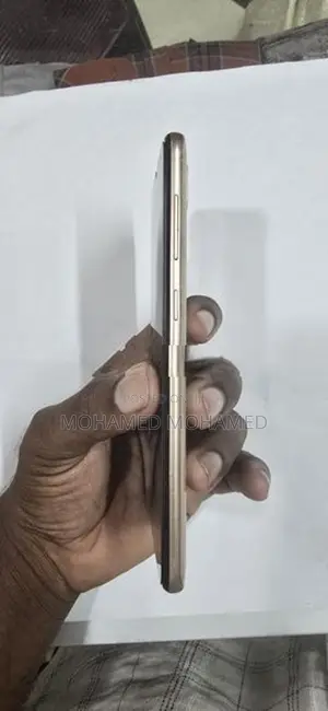 Samsung Wide 3 (Used)