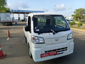 Daihatsu Hijet Truck 2023