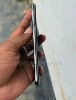 Samsung Galaxy S10 (Used)
