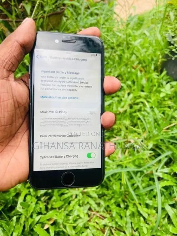 Apple iPhone 8 (Used)