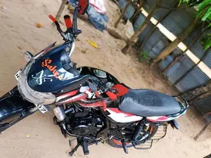 Bajaj Discover 125 2012