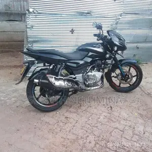 Bajaj Pulsar 150 Pulser 2016
