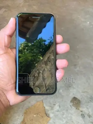 Apple iPhone 8 (Used)