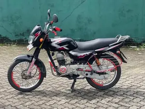 Bajaj CT100 2013