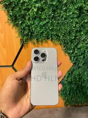 Apple iPhone 15 Pro (Used)