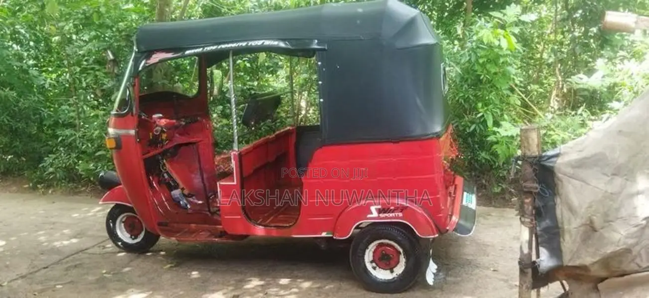 Bajaj RE 2005