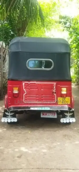 Bajaj RE 2005