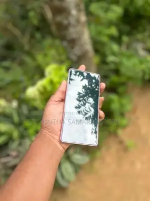 Samsung Galaxy S20FE (Used)