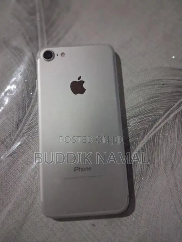 Apple iPhone 7 (Used)