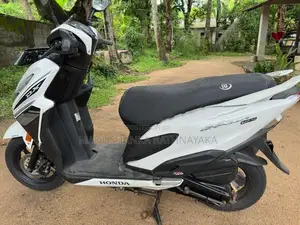 Honda Grazia scooters 2019