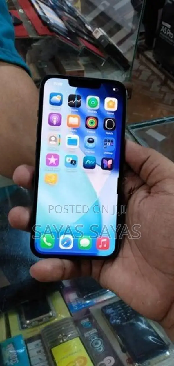 Apple iPhone 14 (Used)