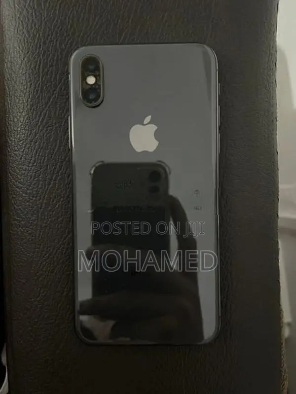 Apple iPhone X (Used)