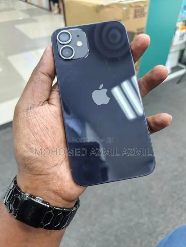Apple iPhone 12 128GB (Used)