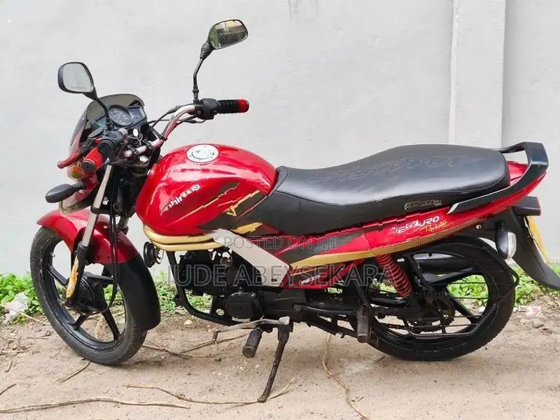 Mahindra Centuro rockstar 2017