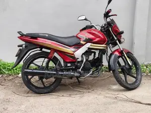 Mahindra Centuro rockstar 2017