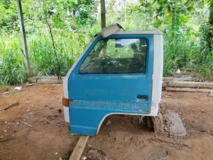 Isuzu Cabin