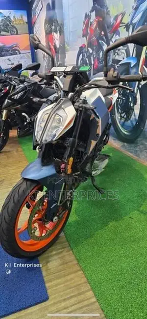 KTM Duke 160 2026