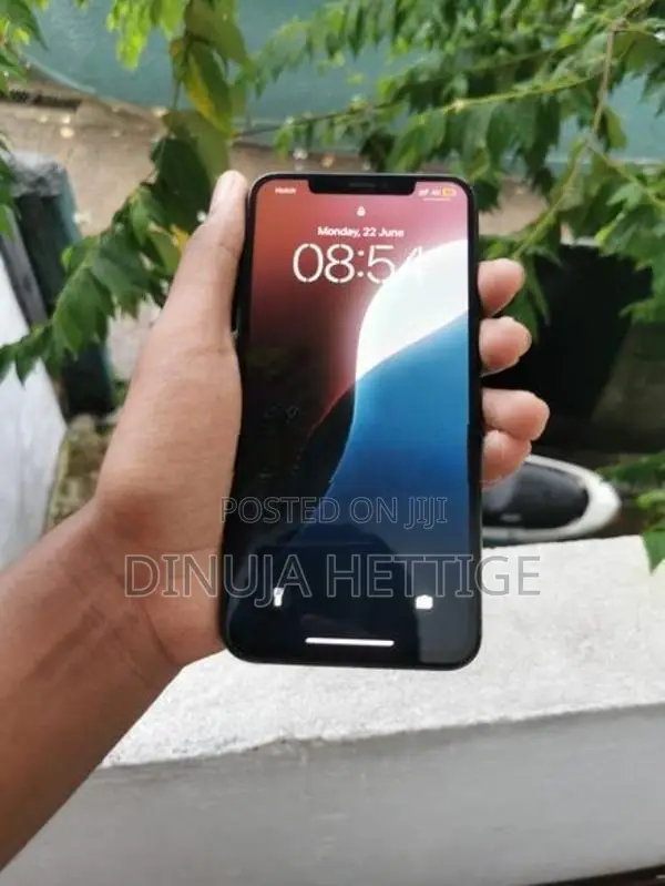 Apple iPhone XS Max (Used)