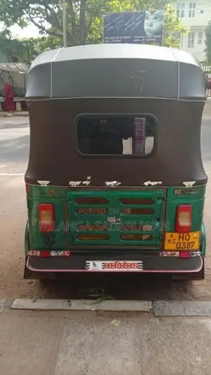 Bajaj RE 2003