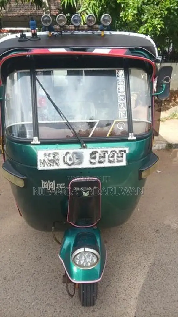 Bajaj RE 2003