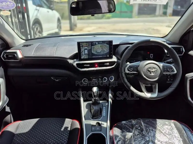Toyota Raize Hybrid 2025