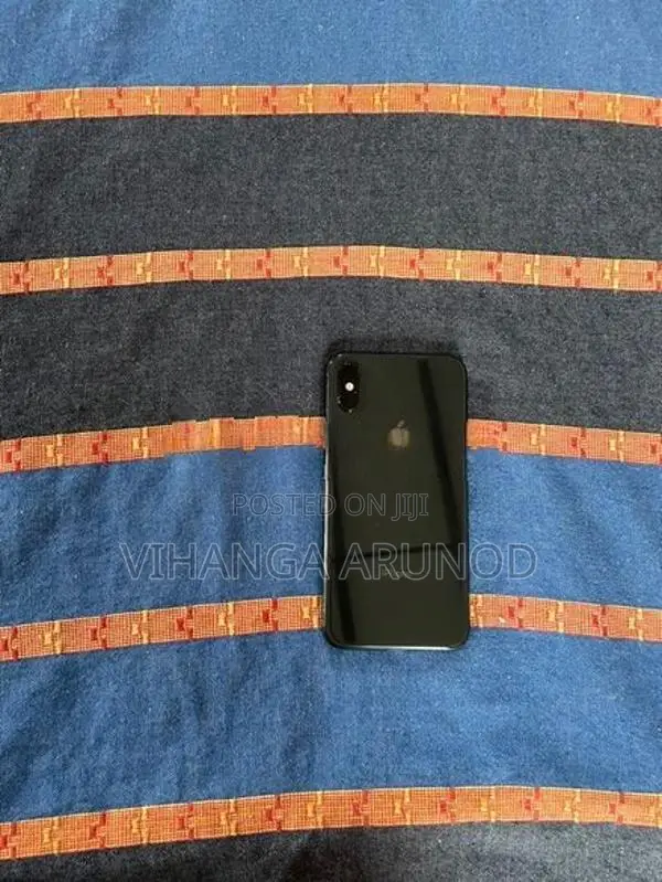 Apple iPhone XS (Used)