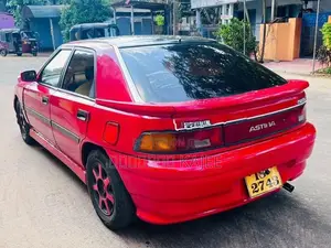 Mazda Astina 1999
