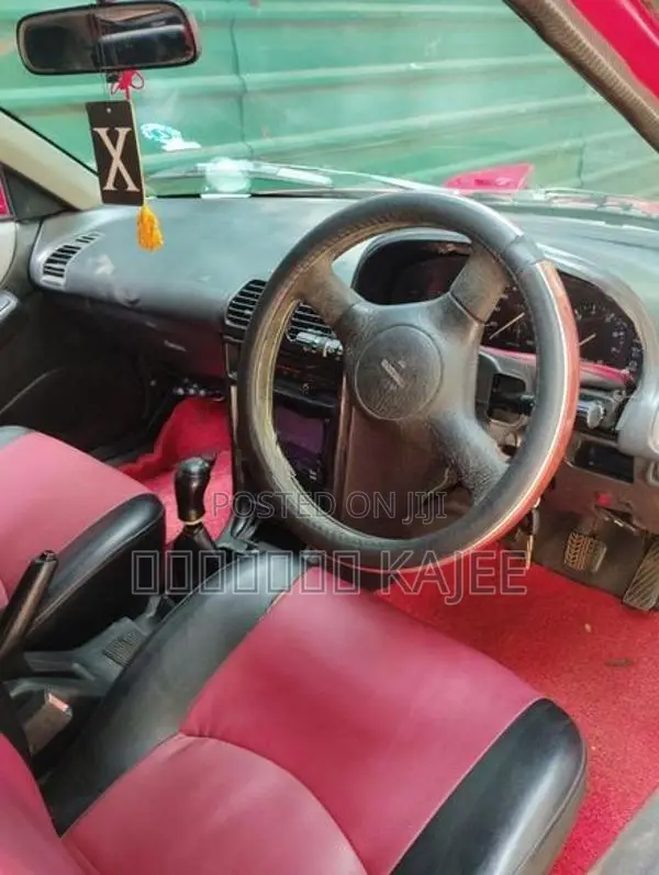 Mazda Astina 1999