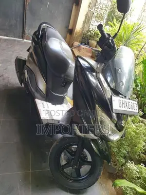 Suzuki Burgman 2019