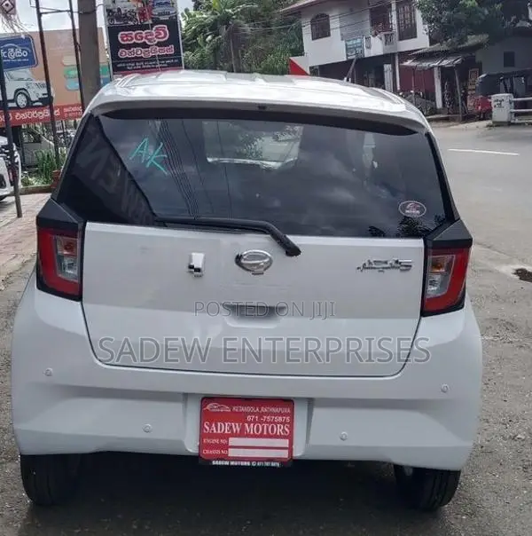Daihatsu Mira E.S 2026
