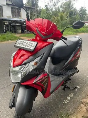 Honda Dio 2018