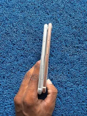 Apple iPhone 8 (Used)
