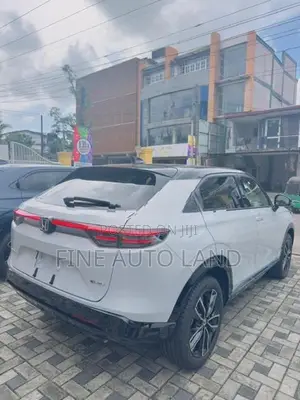 Honda Vezel Z Play Premium 2026