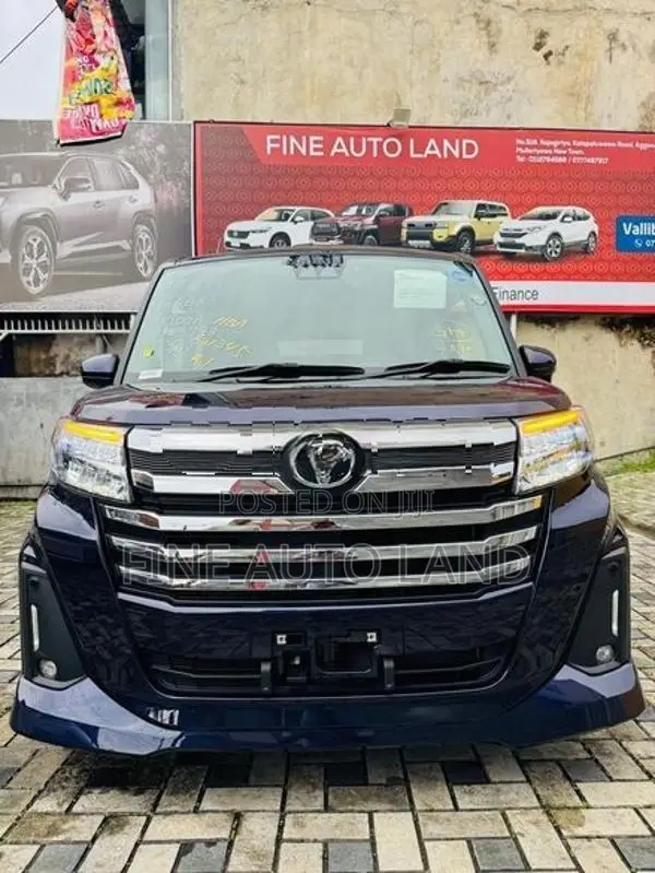 Toyota Roomy Custom G 2024