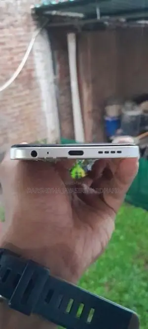 Infinix Hot 60i 6GB 128GB (Used)