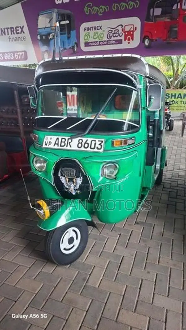 Bajaj RE 4 Stroke 2018
