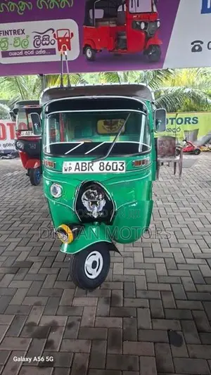Bajaj RE 4 Stroke 2018