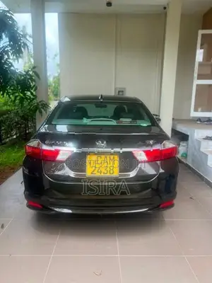 Honda Grace 2014