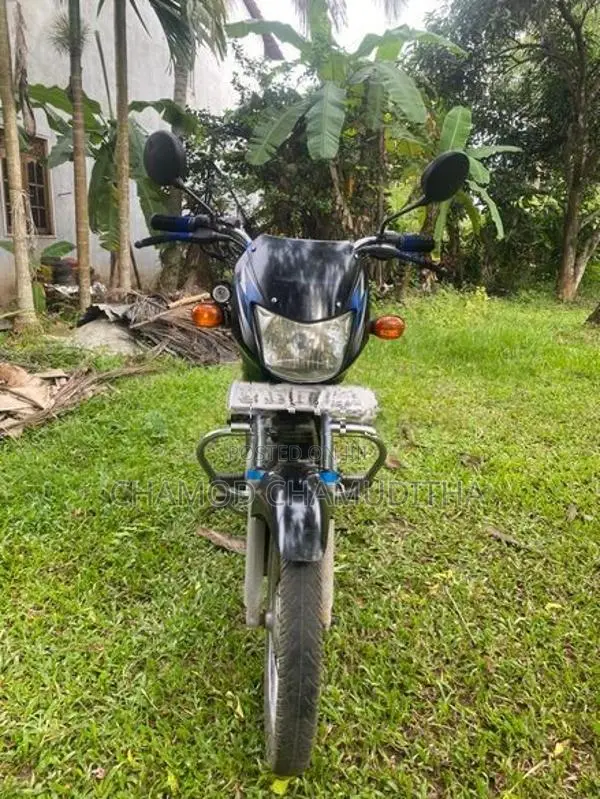 Bajaj CT100 ct 100 2015