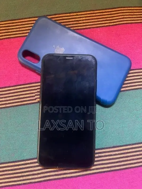 Apple iPhone XR (Used)