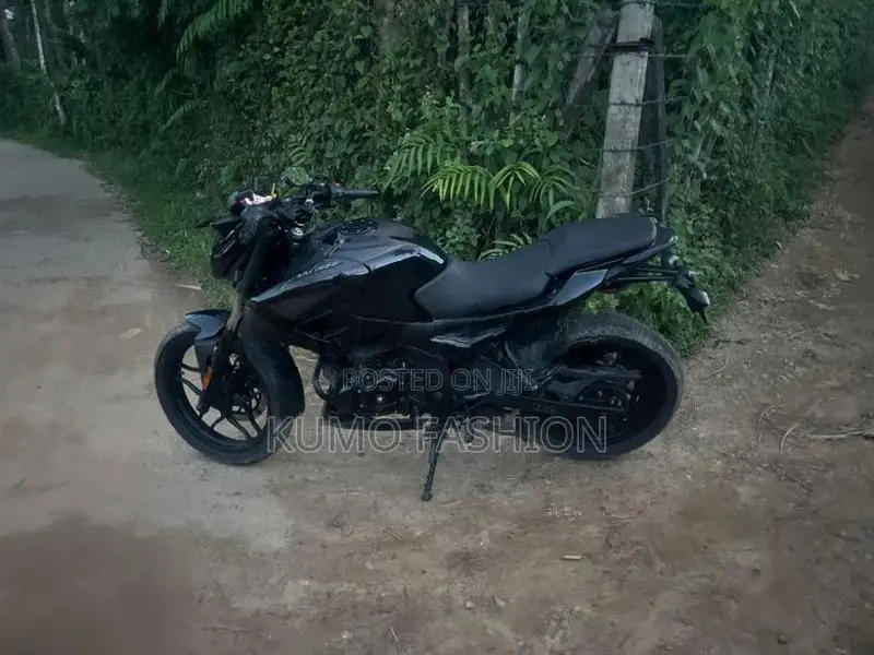Bajaj Pulsar N160 2025